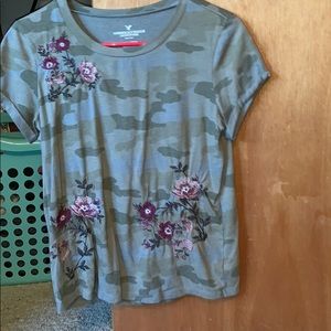 american eagle t shirt